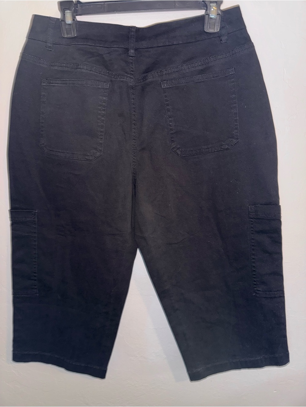 Women’s Black Cargo Capris with Utility Pockets